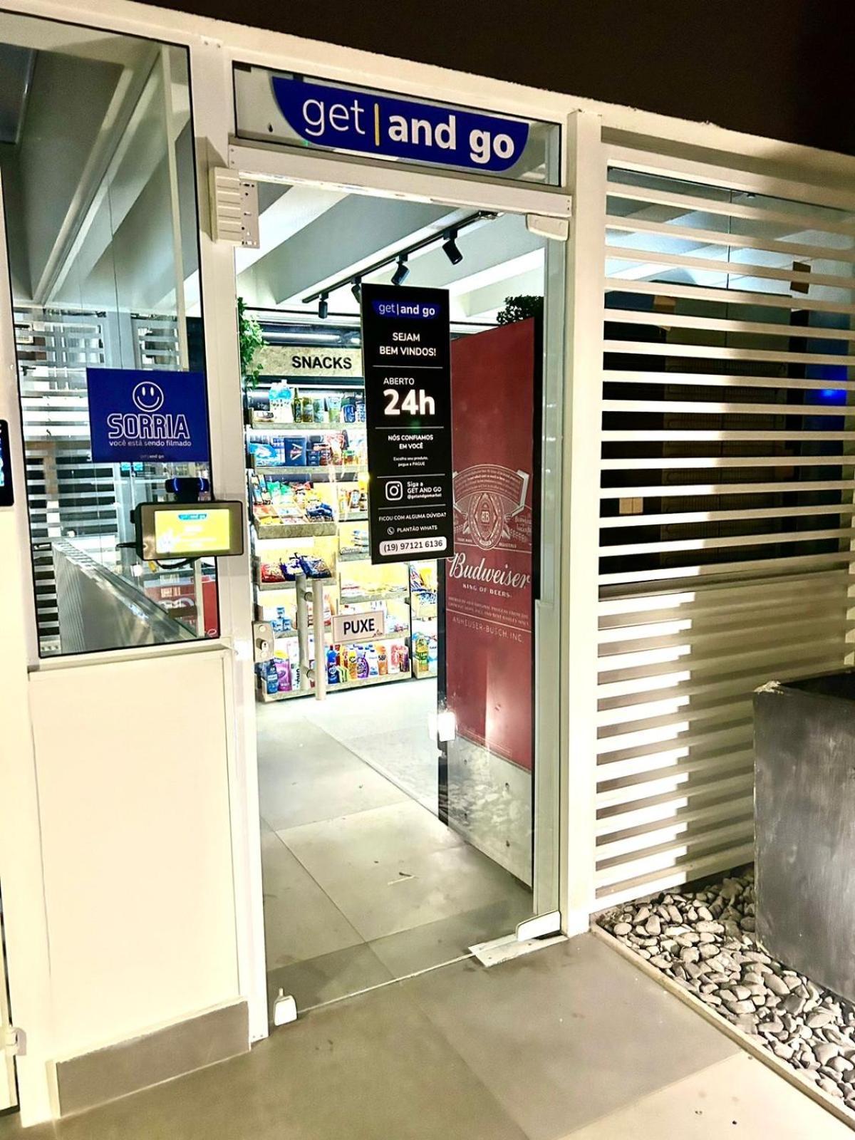 Apartment Ap Smart Quirino *